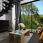 Utopia Loft